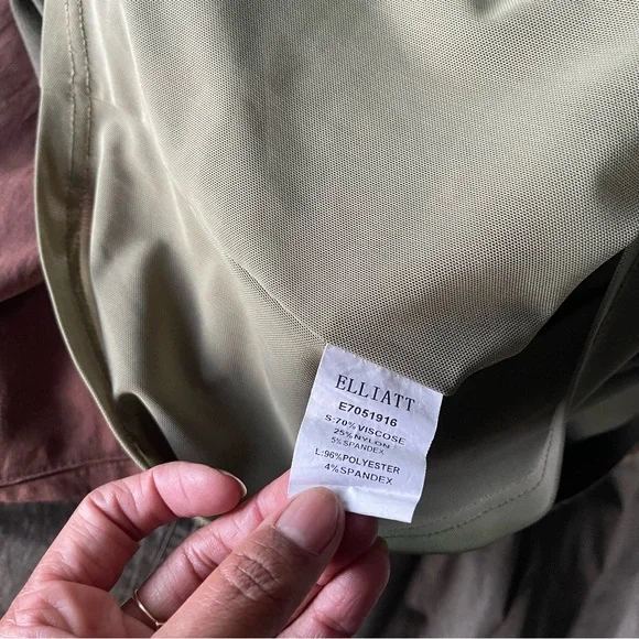 Elliatt Asymmetric One-Shoulder Midi Dress – Olive Green (XL) - Picture 7 of 10